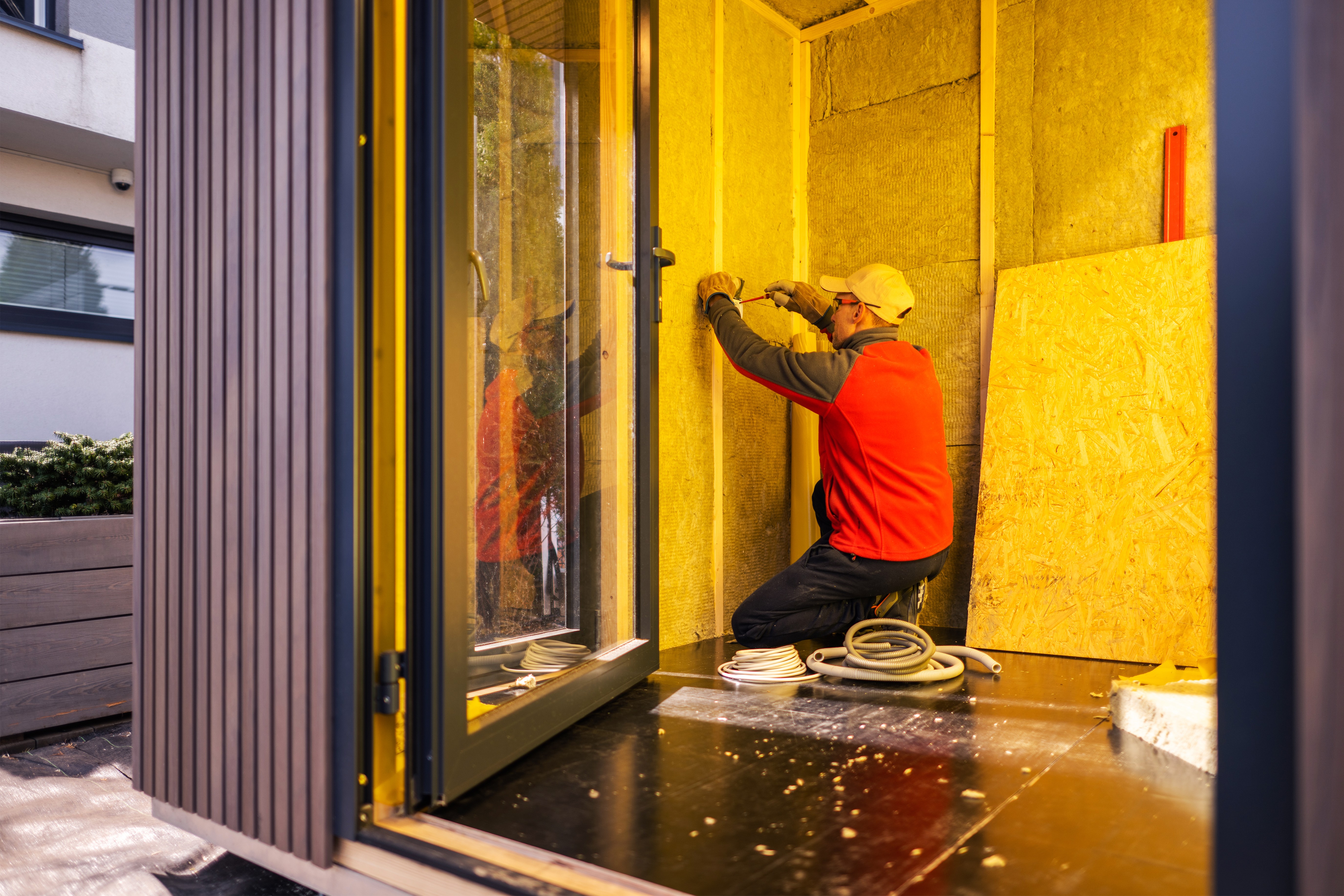 DIY vs. Hiring a Licensed Electrician in Denver: What You Need to Know