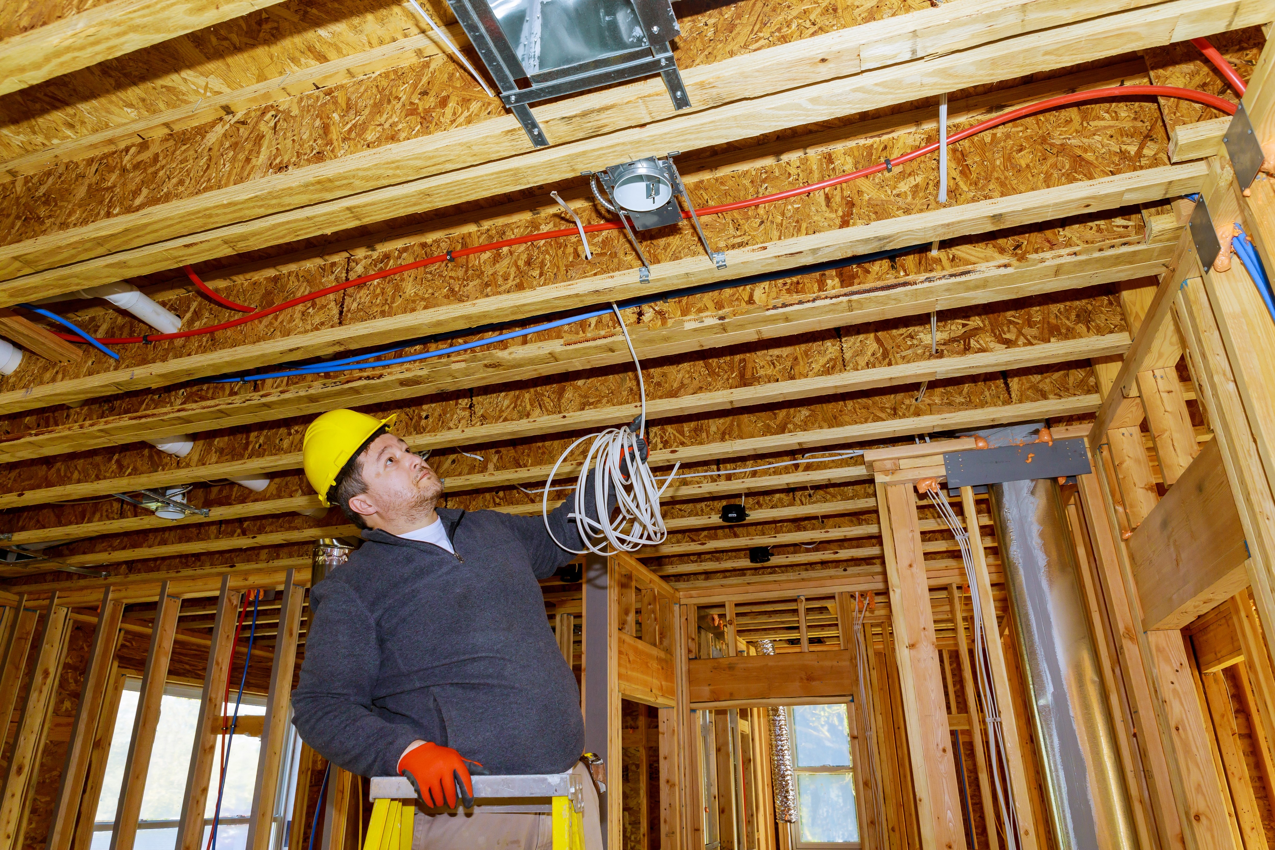 How Electrical Contractors Support New Construction Projects in Aurora, CO